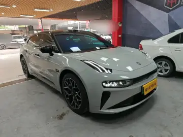 2026 Zeekr 001 с пробегом 10 800 км