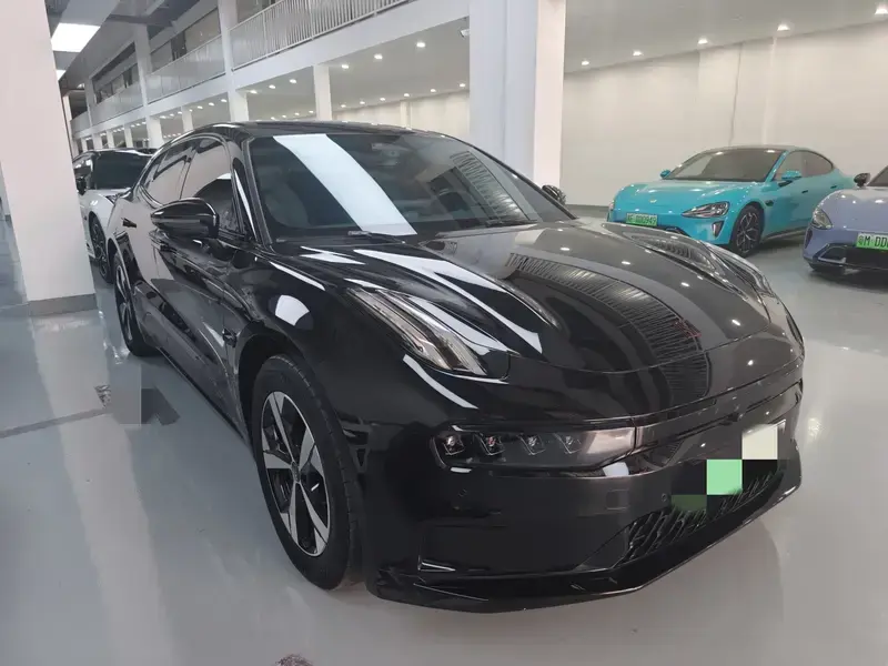 2023 Zeekr 001 с пробегом 40 000 км