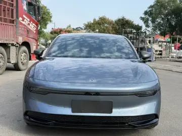 2024 Zeekr 007 с пробегом 84 000 км
