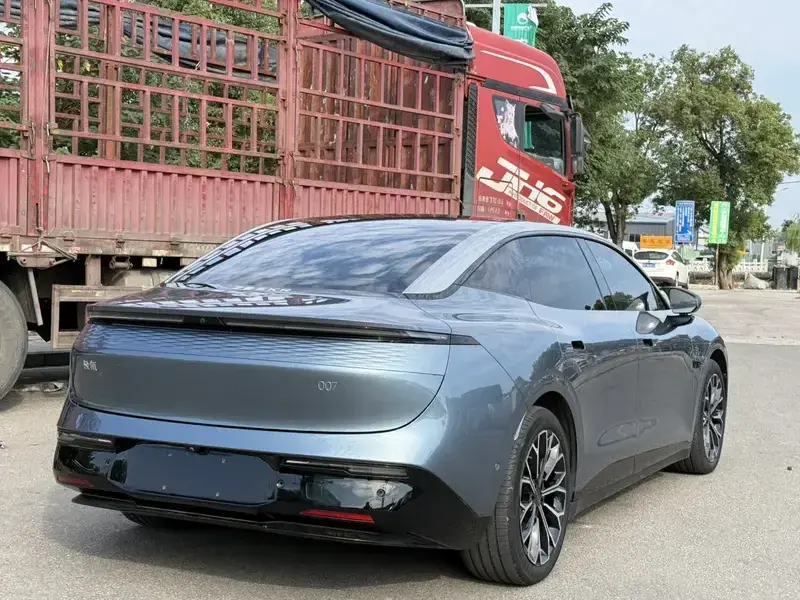 2024 Zeekr 007 с пробегом 84 000 км