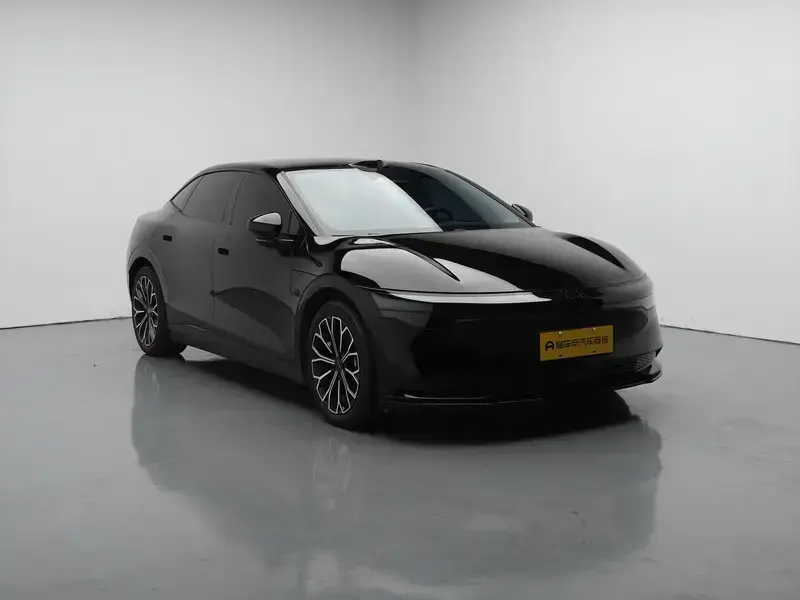 2024 Zeekr 007 с пробегом 13 400 км