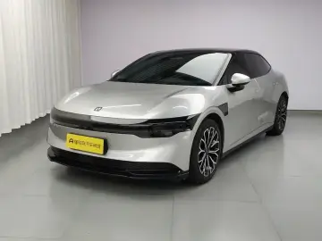 2024 Zeekr 007 с пробегом 44 800 км