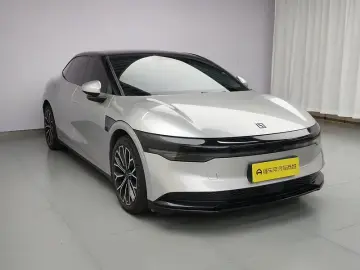 2024 Zeekr 007 с пробегом 44 800 км
