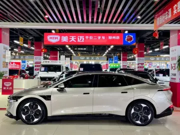 2025 Zeekr 007 с пробегом 17 000 км