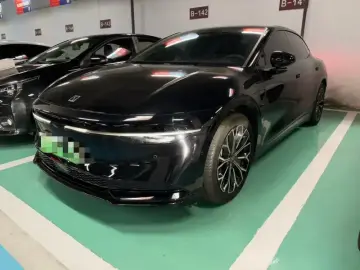 2024 Zeekr 007 с пробегом 26 000 км