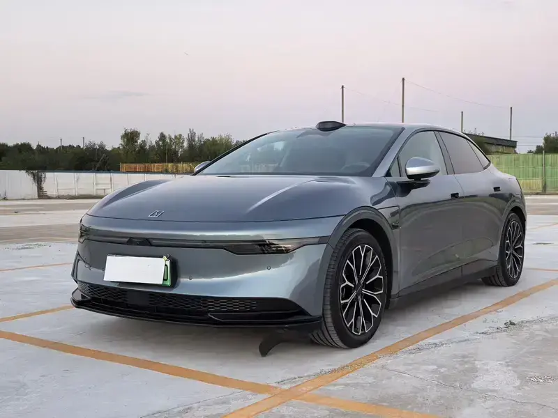 2024 Zeekr 007 с пробегом 26 000 км