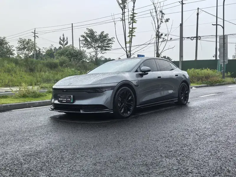 2024 Zeekr 007 с пробегом 28 000 км