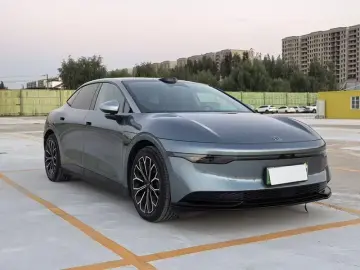 2024 Zeekr 007 с пробегом 26 000 км