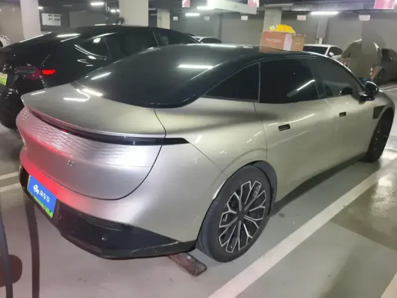 2024 Zeekr 007 с пробегом 52 000 км