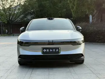 2025 Zeekr 007 с пробегом 38 000 км