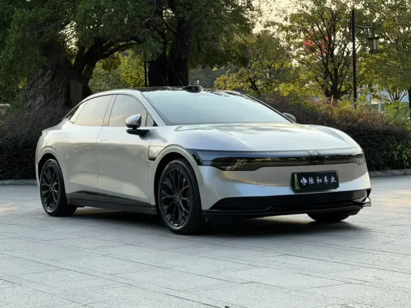 2025 Zeekr 007 с пробегом 38 000 км