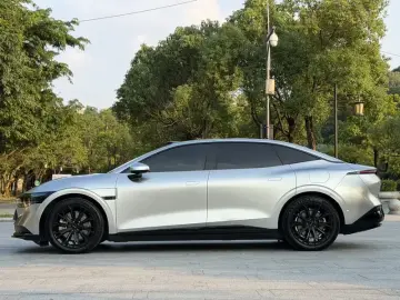 2025 Zeekr 007 с пробегом 38 000 км
