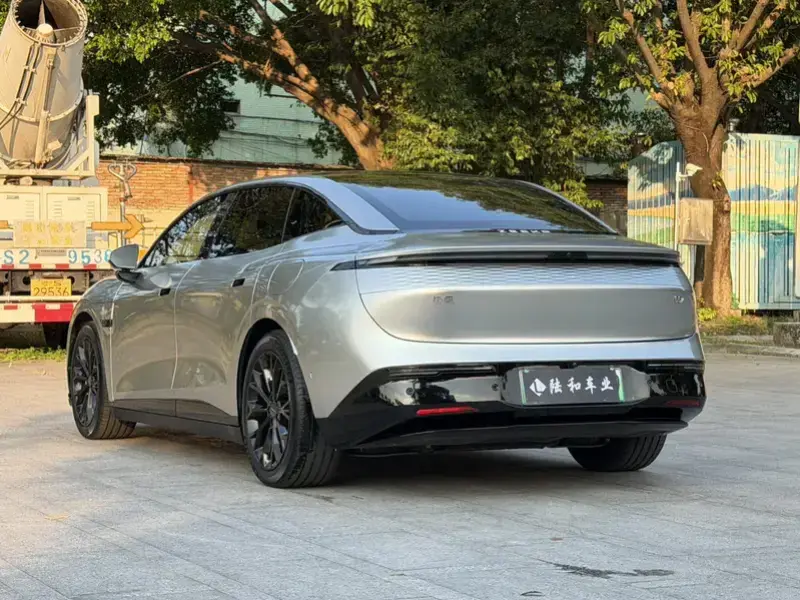 2025 Zeekr 007 с пробегом 38 000 км