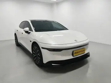 2024 Zeekr 007 с пробегом 26 400 км
