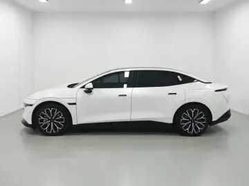 2024 Zeekr 007 с пробегом 26 400 км