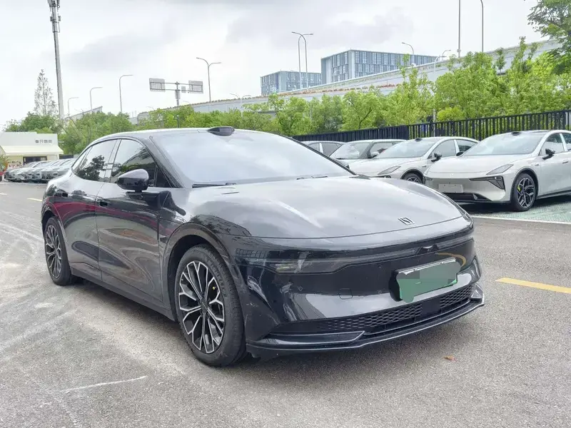 2024 Zeekr 007 с пробегом 37 000 км