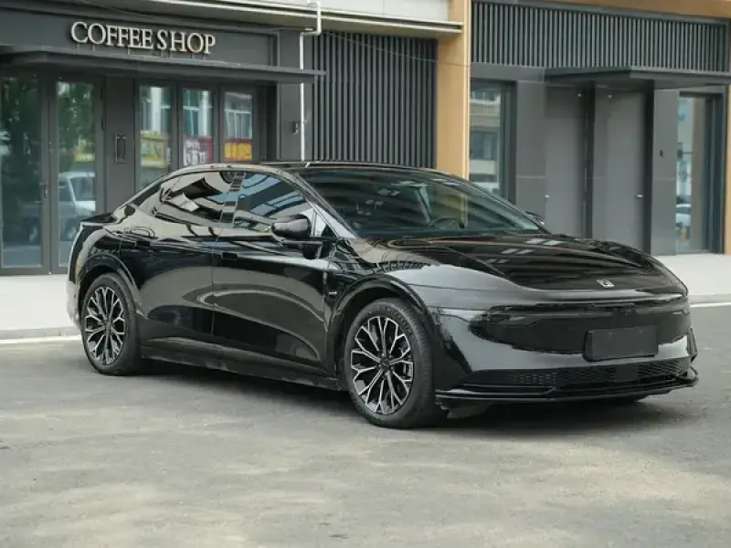 2024 Zeekr 007 с пробегом 16 000 км