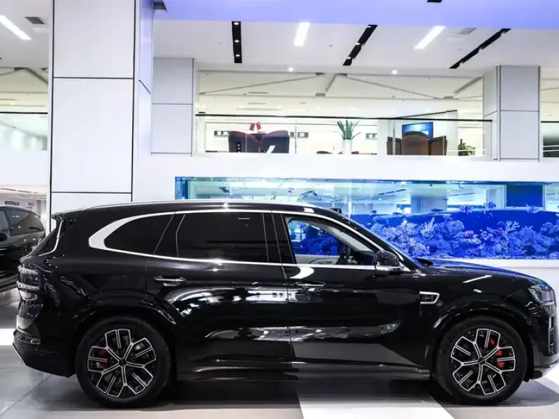2026 Zeekr 8X с пробегом 500 км