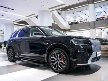 2026 Zeekr 8X с пробегом 100 км