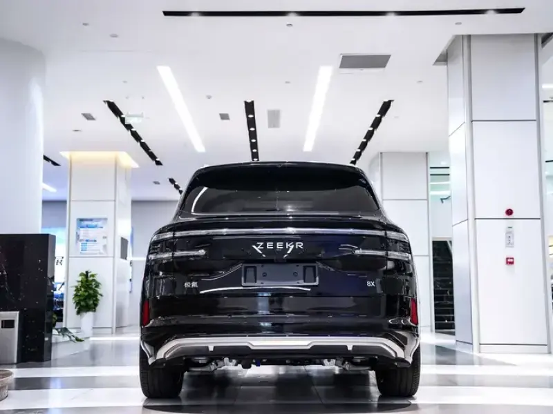 2026 Zeekr 8X с пробегом 100 км