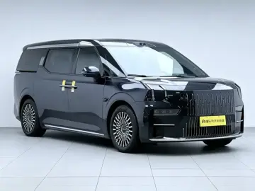 2024 Zeekr 009 с пробегом 48 300 км
