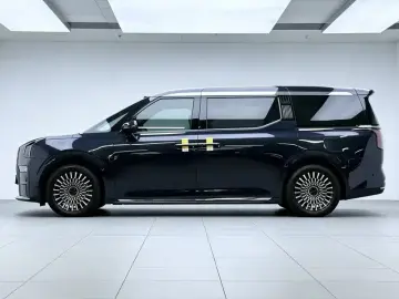 2024 Zeekr 009 с пробегом 48 300 км
