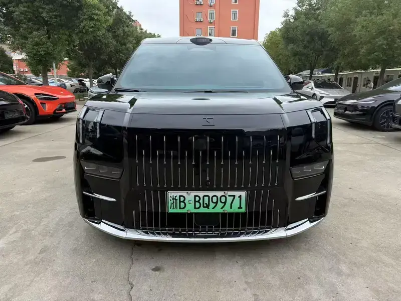 2024 Zeekr 009 с пробегом 89 000 км