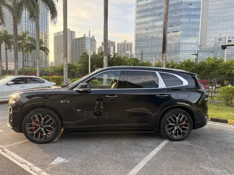 2026 Zeekr 8X с пробегом 100 км
