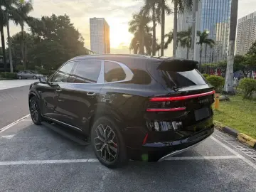 2026 Zeekr 8X с пробегом 100 км