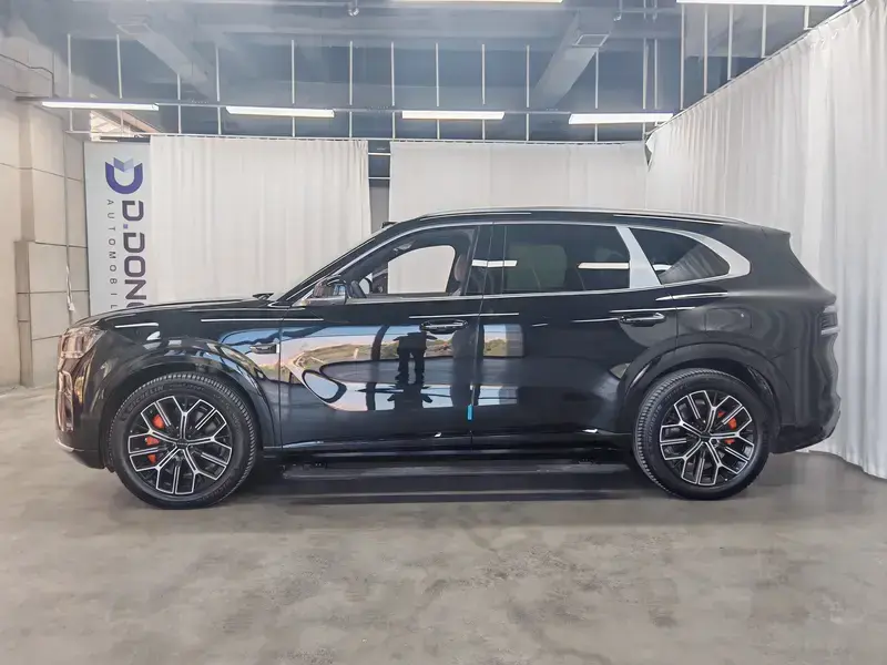 2026 Zeekr 8X с пробегом 100 км
