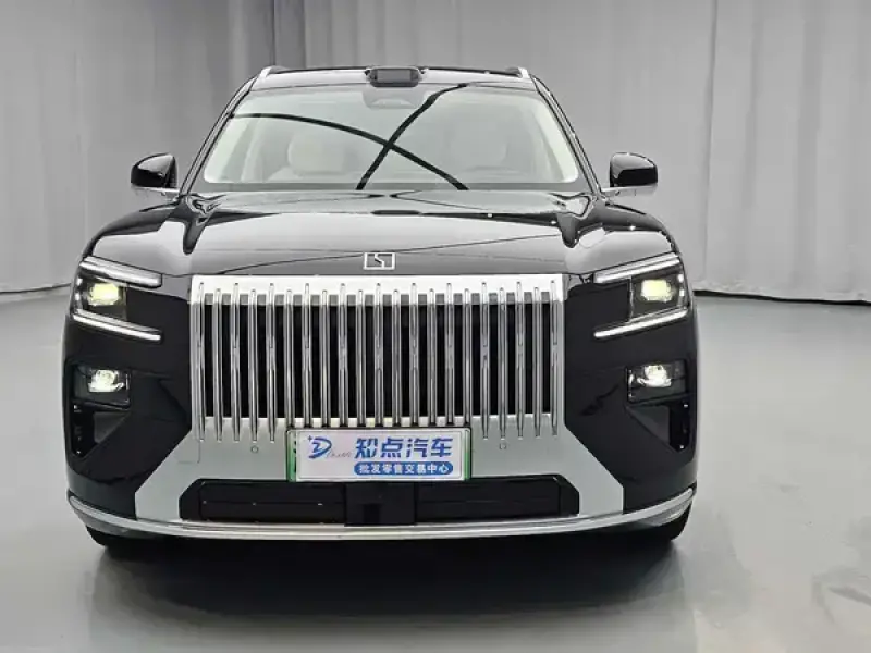2026 Zeekr 8X с пробегом 800 км
