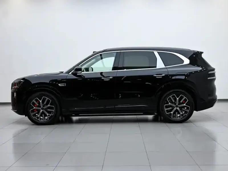 2026 Zeekr 8X с пробегом 100 км