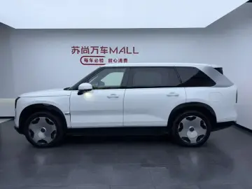 2025 Zeekr 9X с пробегом 25 000 км