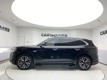 2026 Zeekr 8X с пробегом 3 600 км