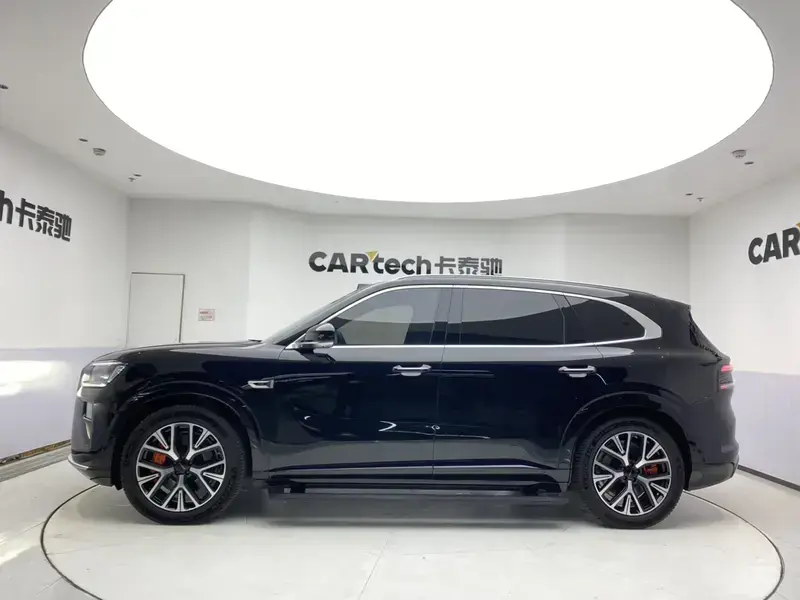2026 Zeekr 8X с пробегом 3 600 км