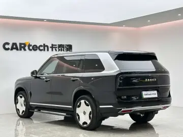 2025 Zeekr 9X с пробегом 4 000 км