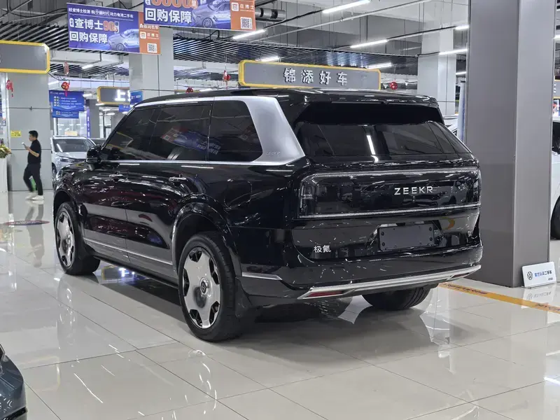 2025 Zeekr 9X с пробегом 20 000 км