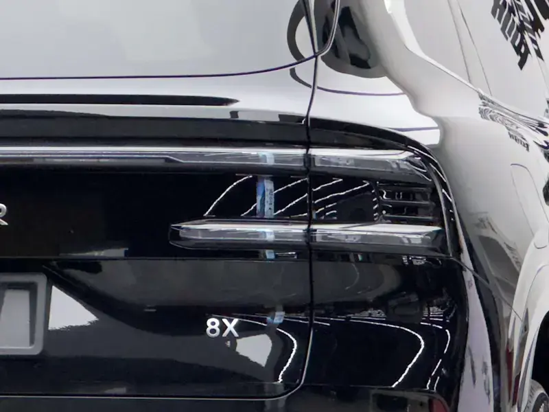 2026 Zeekr 8X с пробегом 4 000 км