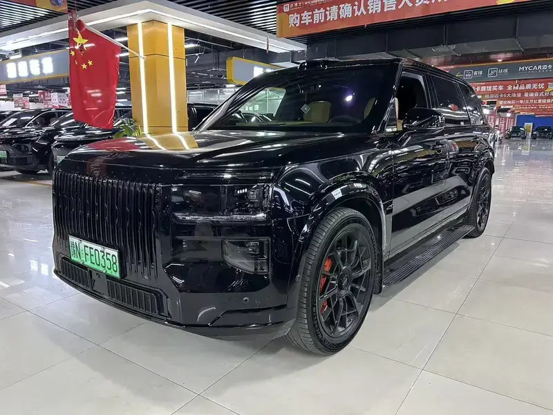 2025 Zeekr 9X с пробегом 21 000 км