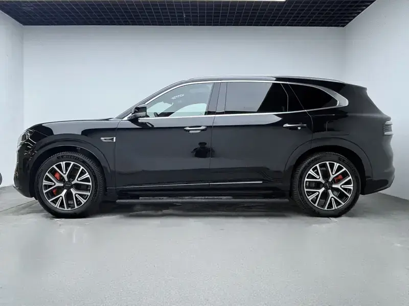 2026 Zeekr 8X с пробегом 100 км