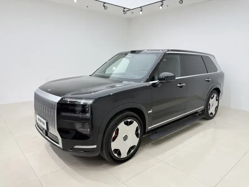 2025 Zeekr 9X с пробегом 21 000 км