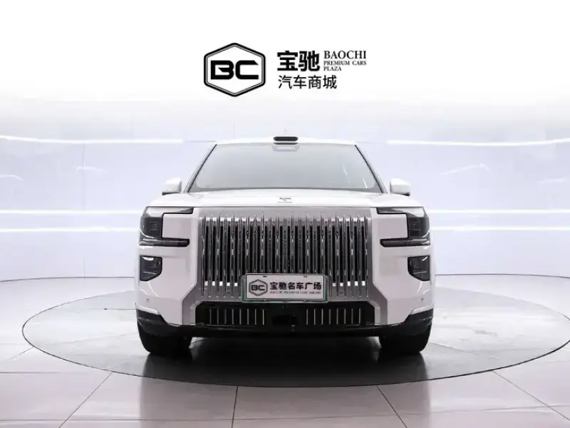2025 Zeekr 9X с пробегом 5 000 км