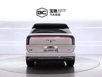 2025 Zeekr 9X с пробегом 5 000 км
