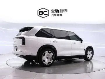 2025 Zeekr 9X с пробегом 5 000 км