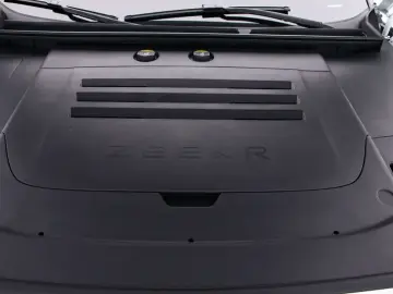 2025 Zeekr 9X с пробегом 5 000 км