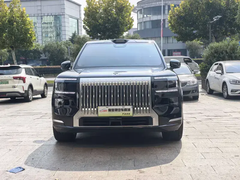 2025 Zeekr 9X с пробегом 32 000 км