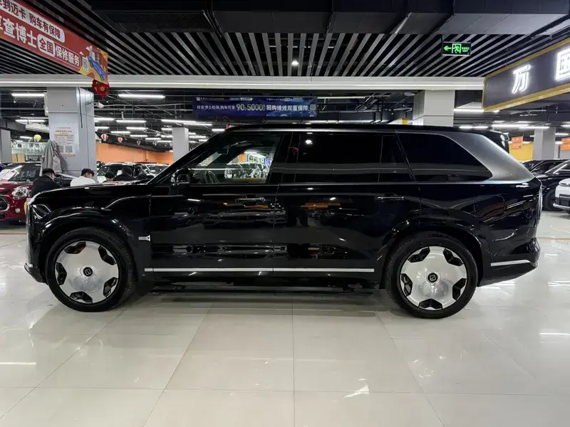 2025 Zeekr 9X с пробегом 5 000 км