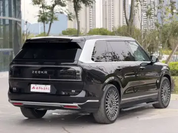 2025 Zeekr 9X с пробегом 400 км