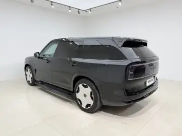 2025 Zeekr 9X с пробегом 26 000 км