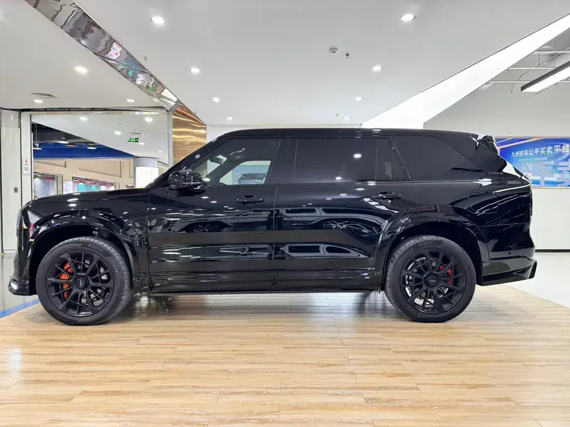 2025 Zeekr 9X с пробегом 9 000 км